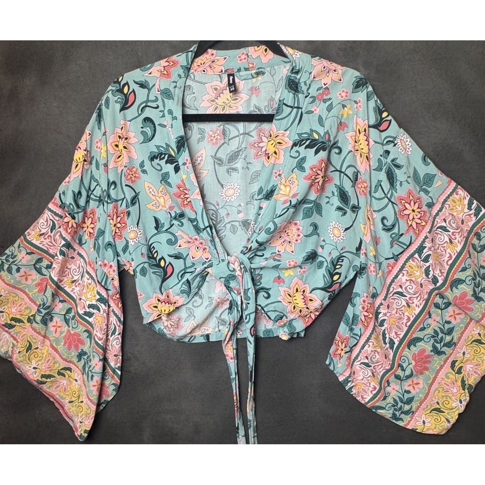 Sinsay Boho Floral Tie-Front Crop Top – Bell Sleeve Festival Style, XS Summer